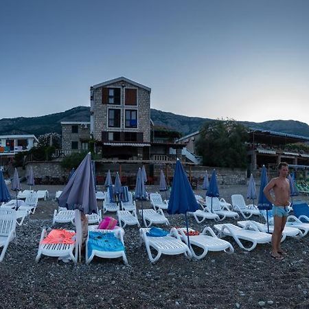 Apartments Galija Petrovac na moru Exterior foto